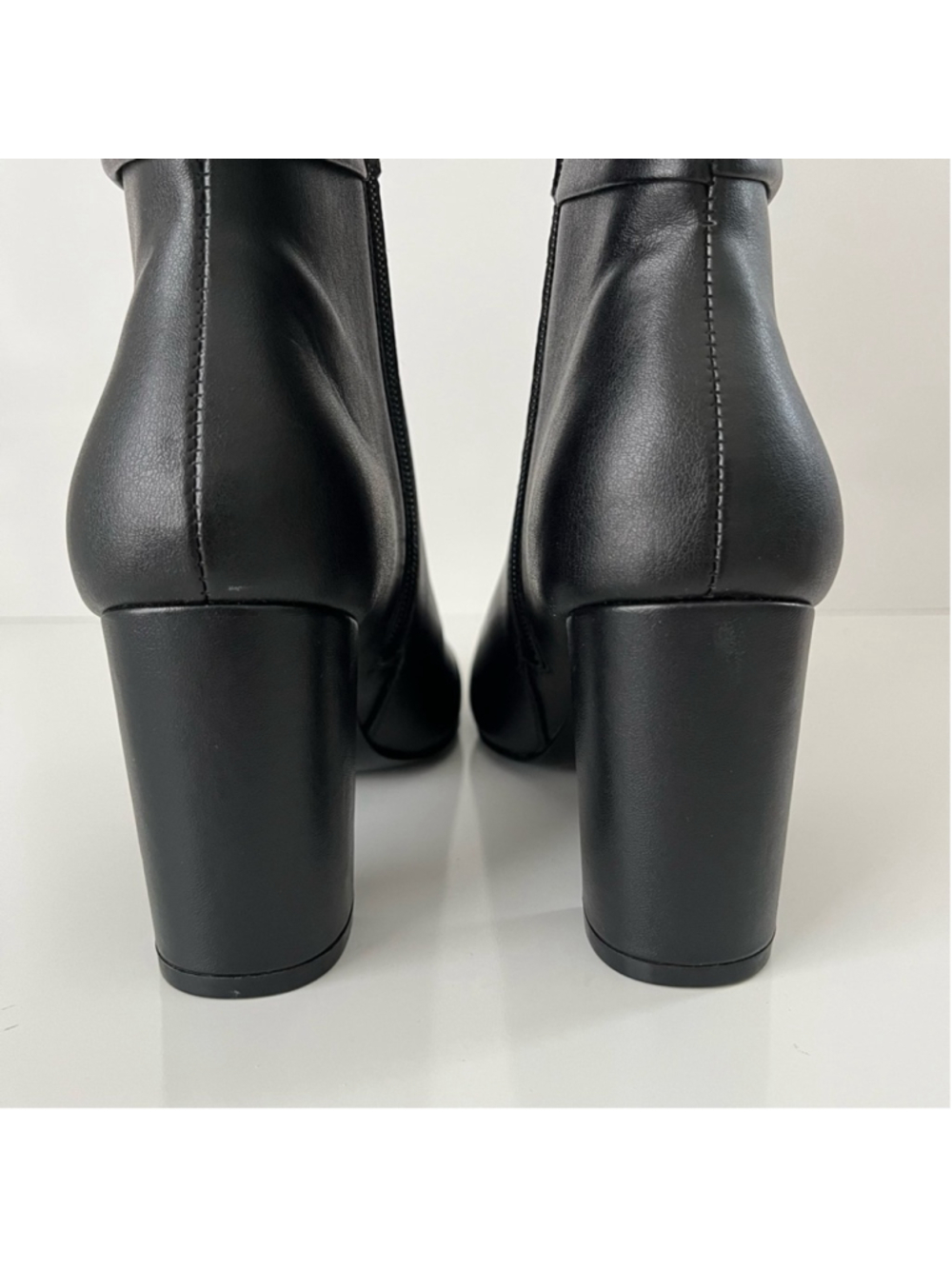 CHARLES by Charles David Billow Faux Leather Block Heel Boot Black 6.5 - Picture 11 of 15